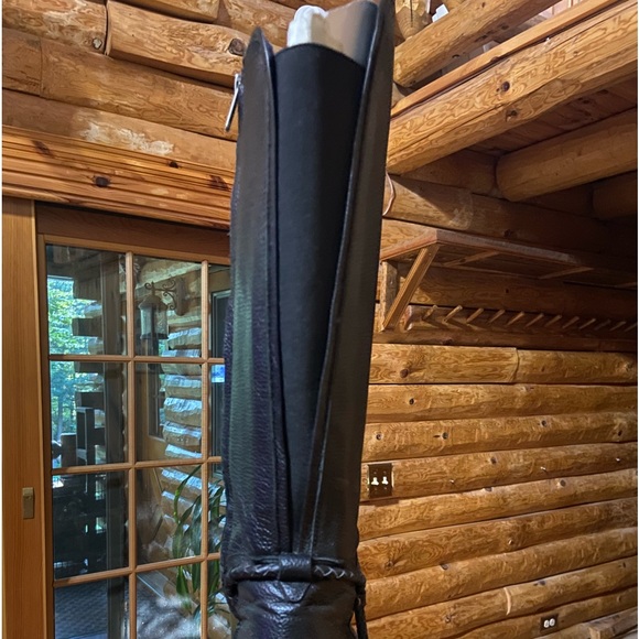 Ariat Black Boots - Picture 6 of 7